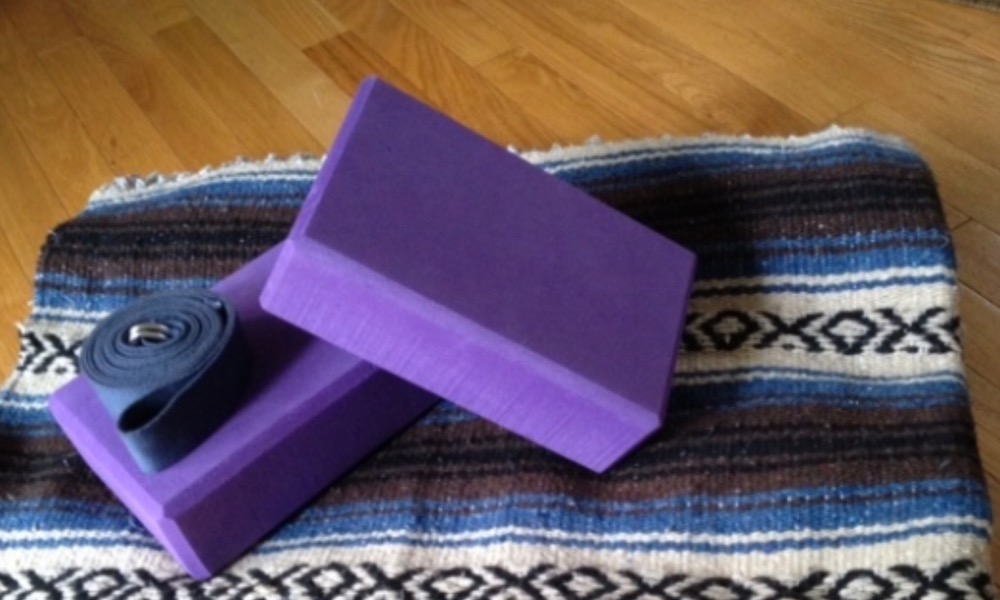 Urban-Bliss-Yoga-Teacher-Training-prop Know your props in yoga and use props and blankets
