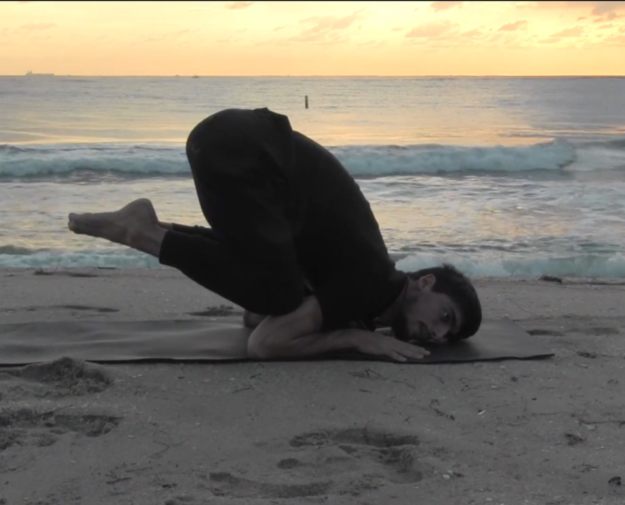 Baby Crow – Bakasana Variation Baby Bakasana, Baby Crow pose variation